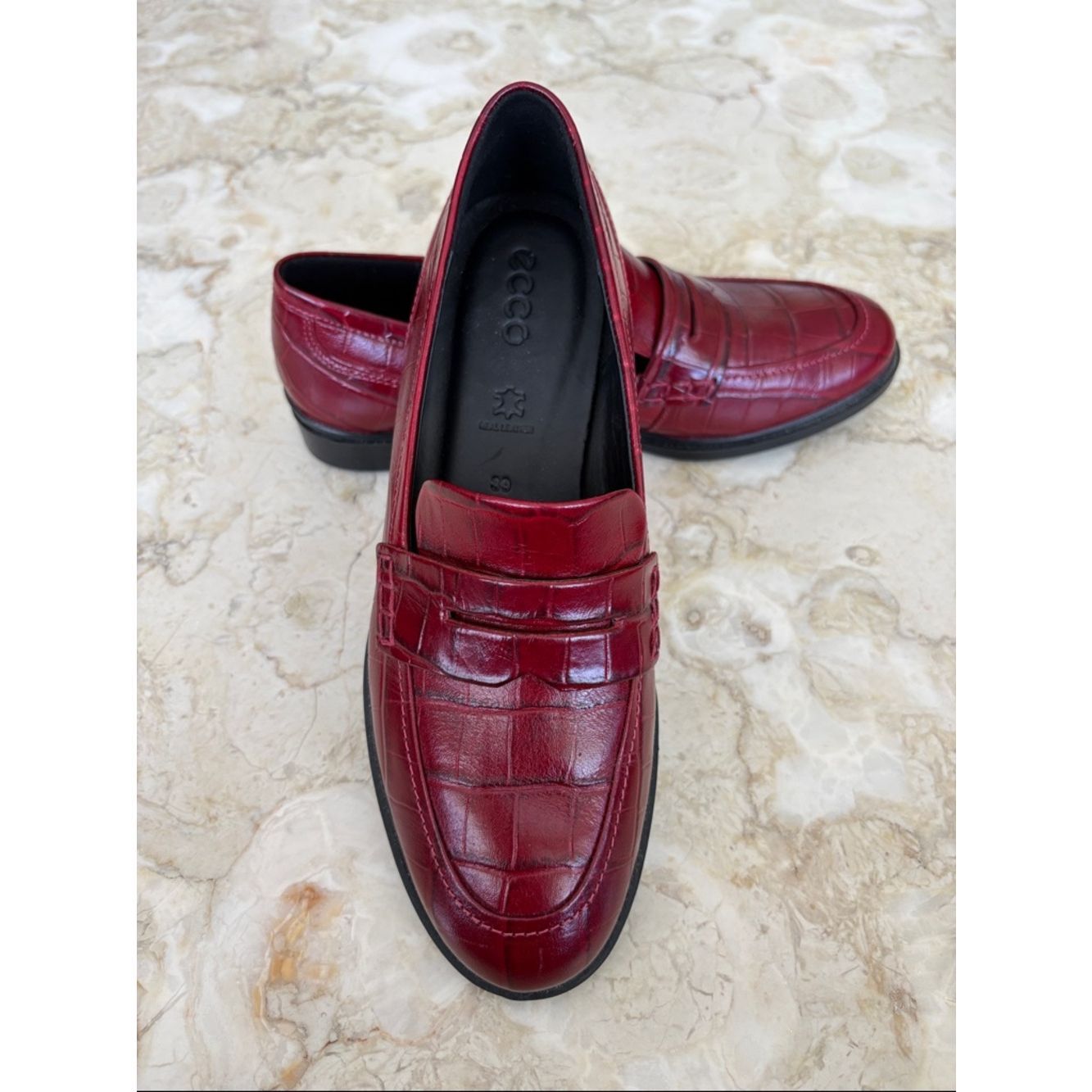 New! Ecco Women Dress Classic 15 Ecco Croc Embossed Red Leather Loafers